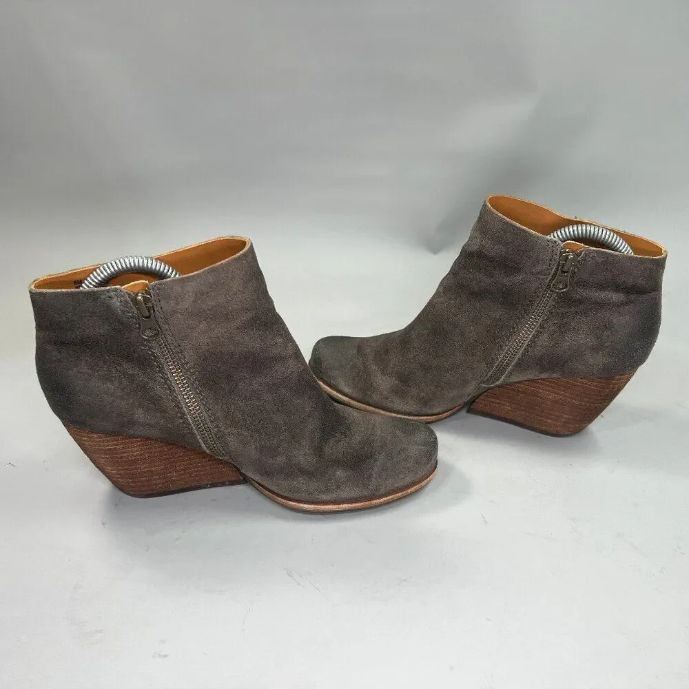Kork-Ease Natalya Ankle Booties Women's 8 Taupe Suede Leather Wedge Ankle‎ Boots